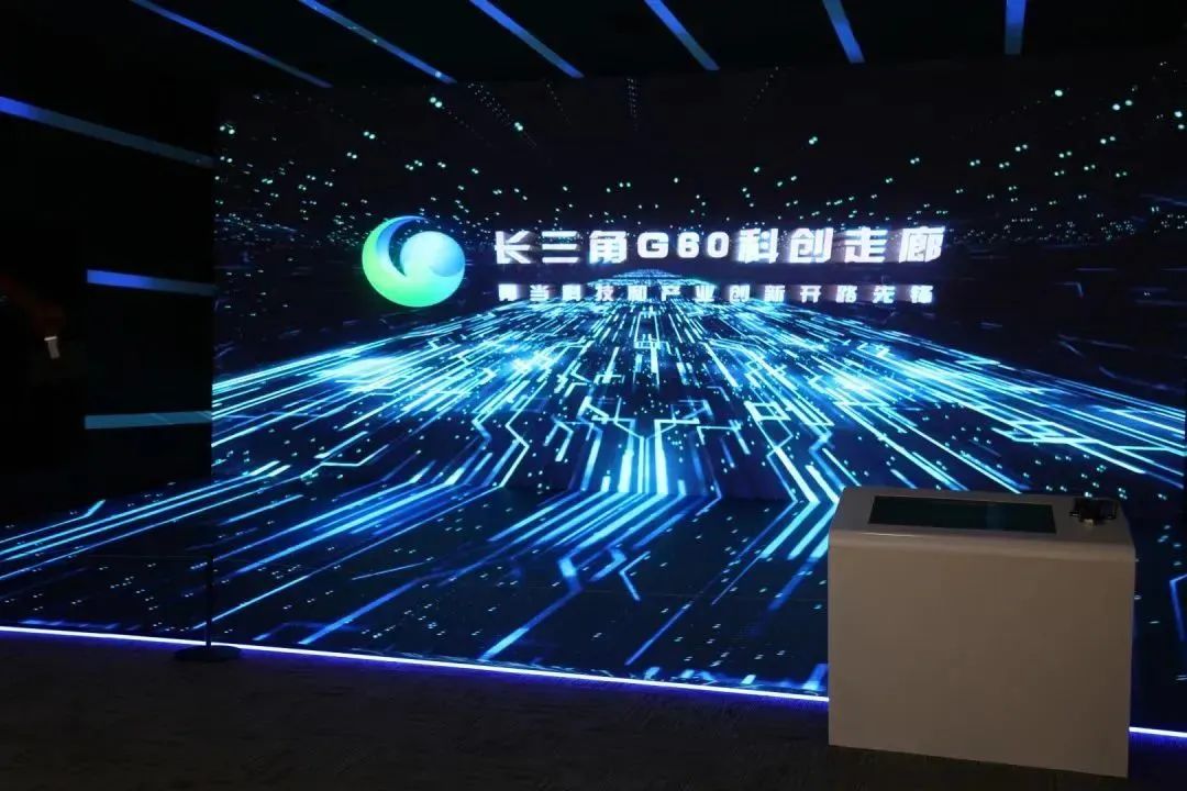 上海研学日记D3 | 零距离探访科创名企 沉浸式漫步百年名校
