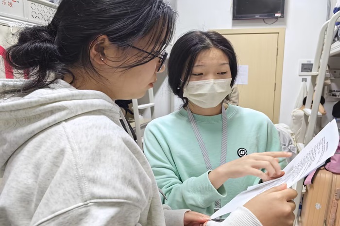 【文法】文法学院开展寝室安全督查暨冬季消防安全知识宣讲活动
