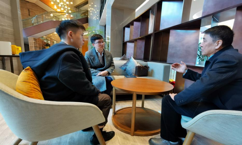 外国语学院走访成都机场假日酒店