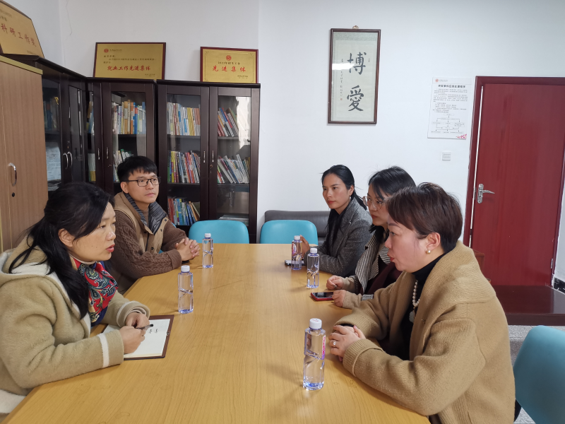 经济管理学院携手弘趣文化,共绘产教融合新蓝图