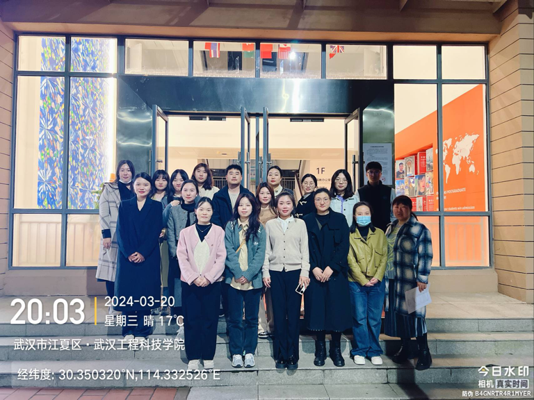 走近学生寝室 深入学生生活 人文学院开展辅导员查寝活动