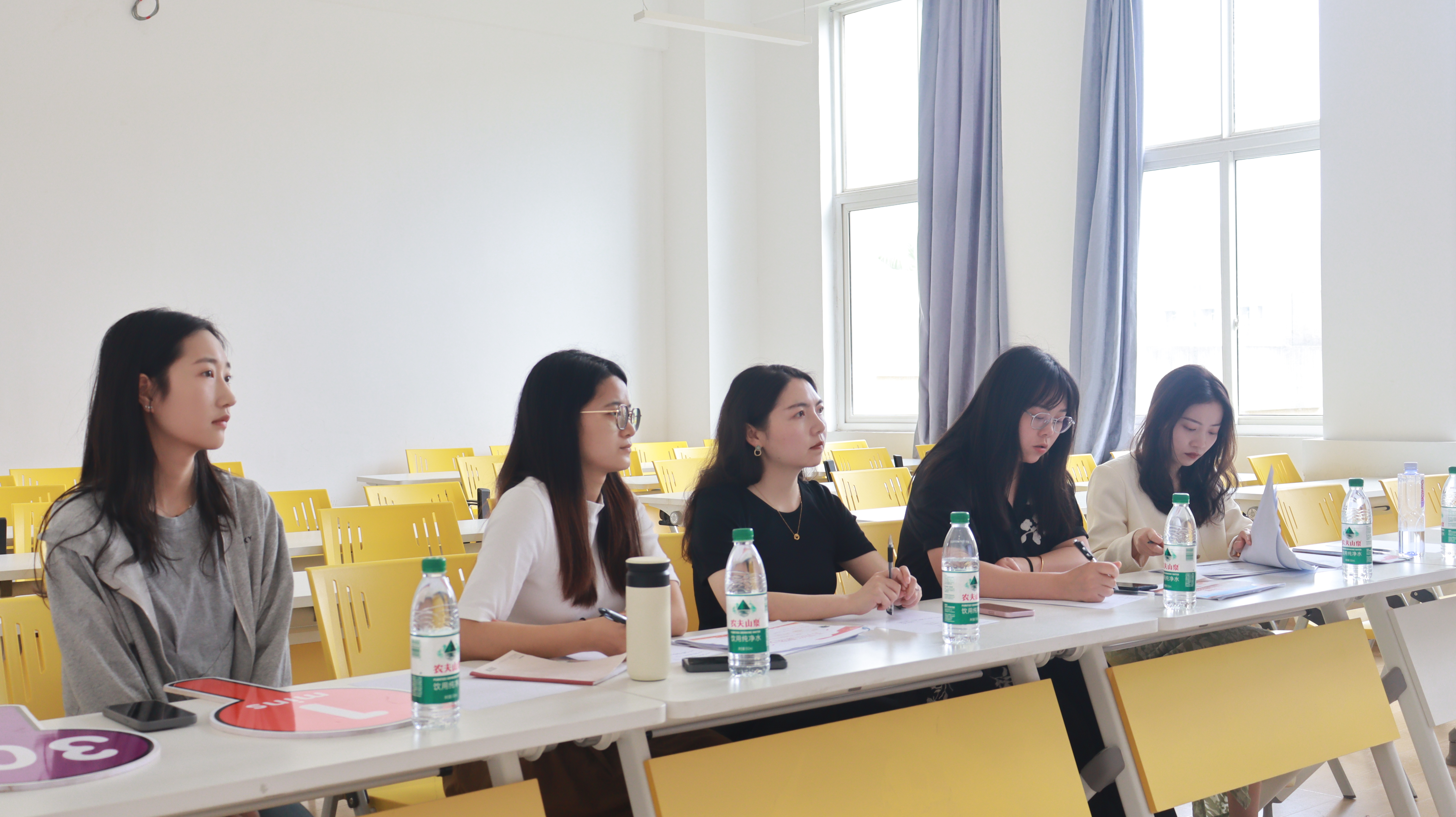【传演】传媒与演艺学院举办第二届“大学生讲思政课”公开课比赛决赛