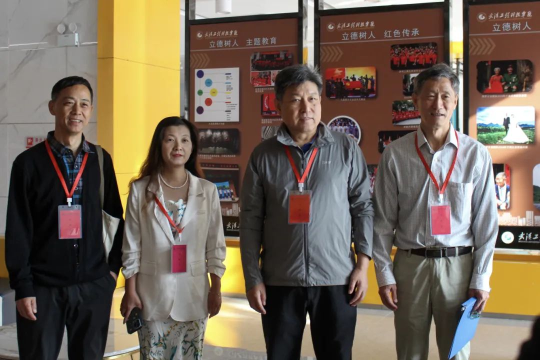 我校开展新学期新生开课第一天教学检查