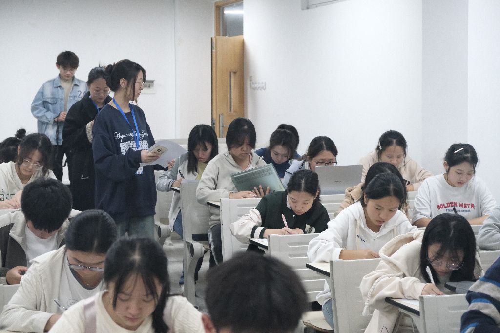 【网宣】学工部网络宣传中心举行新干事复试考核
