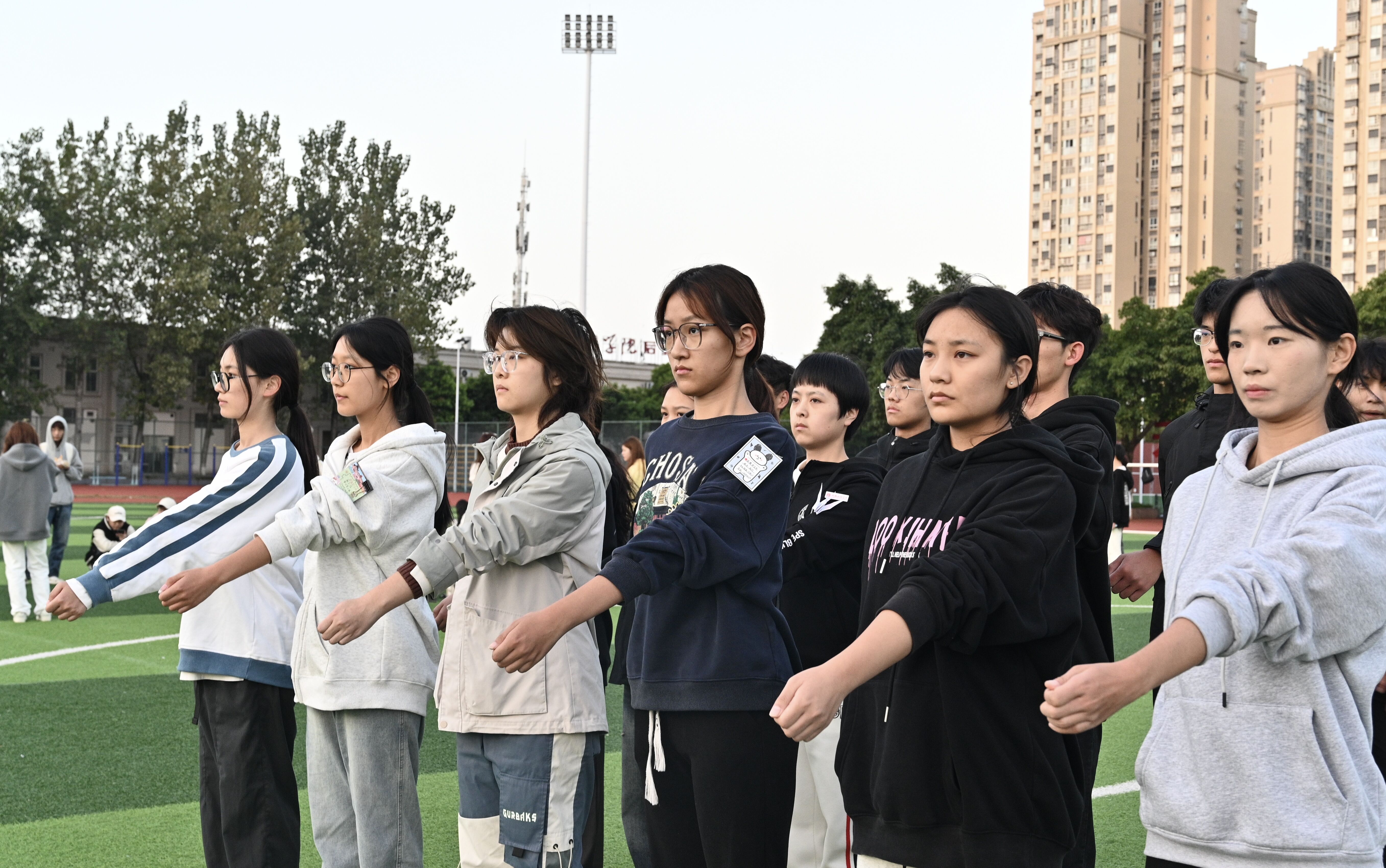 【国护】国旗护卫队开展2024级预备队员首次早训