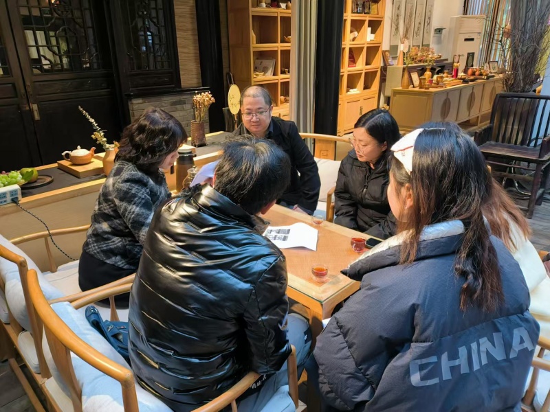 人工智能与大数据学院师生探访非遗传承企业——刘氏竹编 共谋文化传承与电商融合新路径