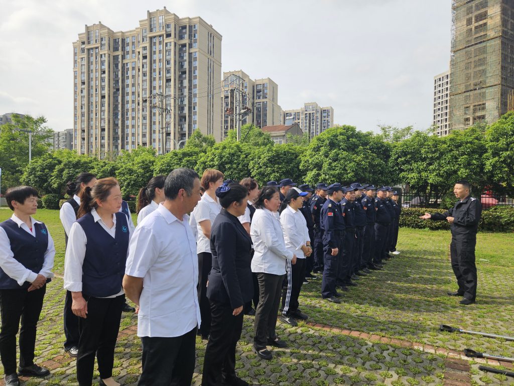 平安校园建设 | 武汉工程科技学院开展反恐防暴应急演练