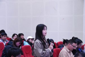 【建筑】建筑学院召开2023春季学期学生干部思想动态座谈会