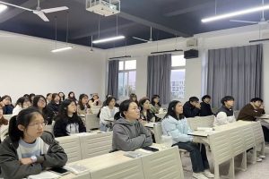 【文法】文法学院顺利开展2024秋季学期寝室消防安全宣讲