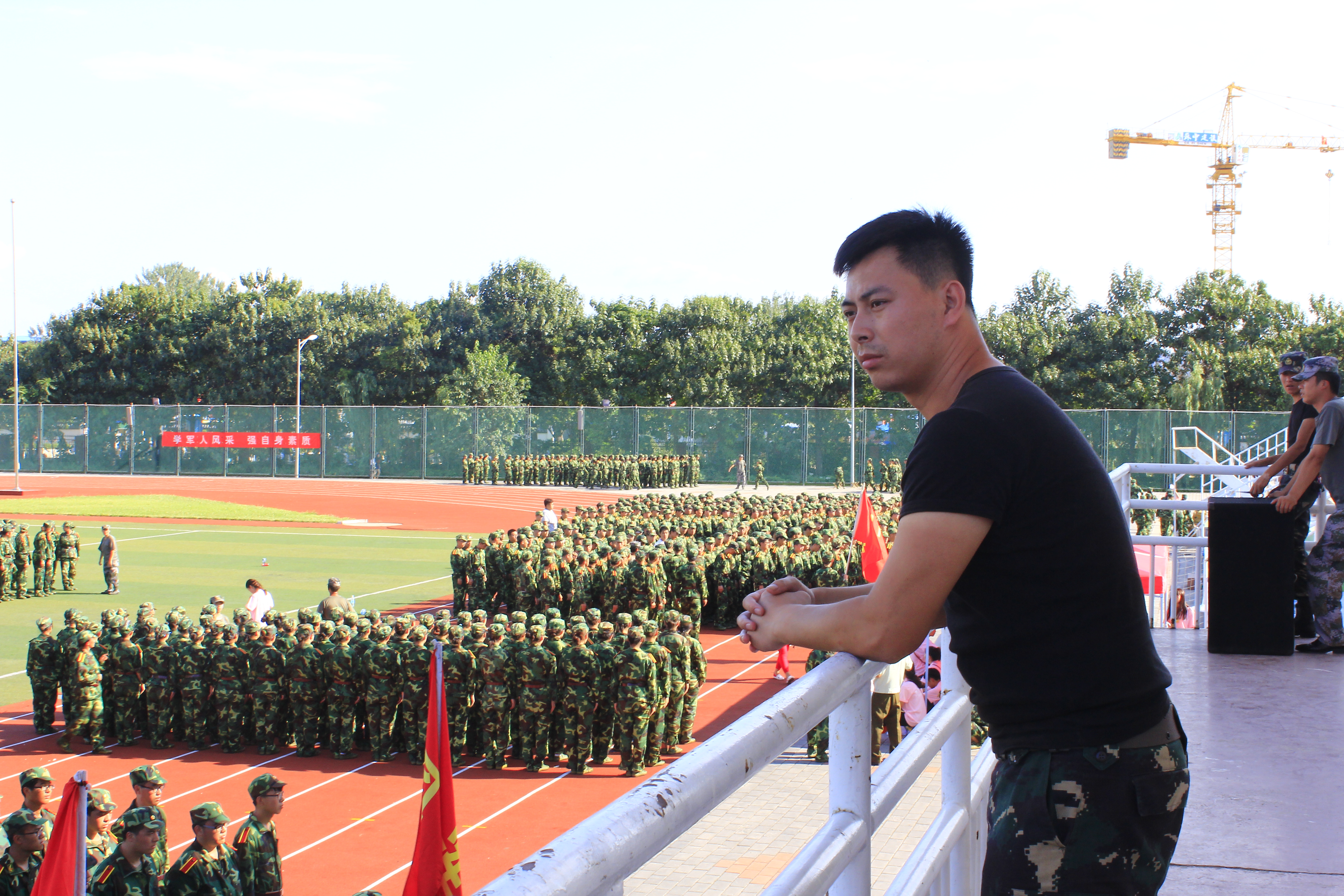 杨艺.JPG