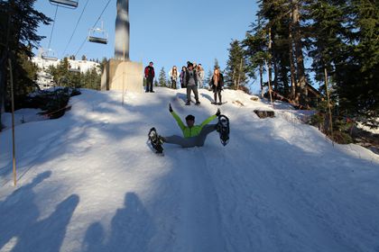 在松鸡雪山玩滑雪_副本.jpg