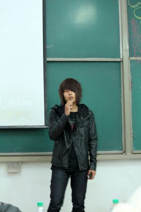 c20111104002.jpg