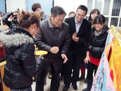 c20111208025.jpg