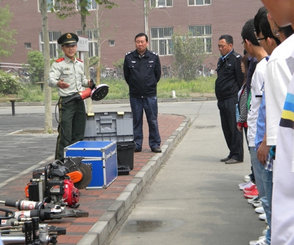 A20120514015.jpg