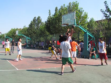 激烈角逐1.jpg