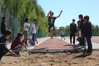 跳远运动1.jpg