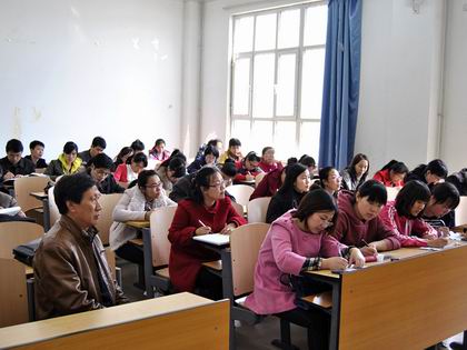 监考培训会现场 上稿.jpg