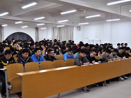 会议现场上稿.jpg