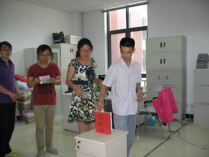 捐款现场 上稿.jpg