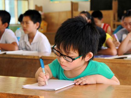特殊学生亚欧_副本.jpg