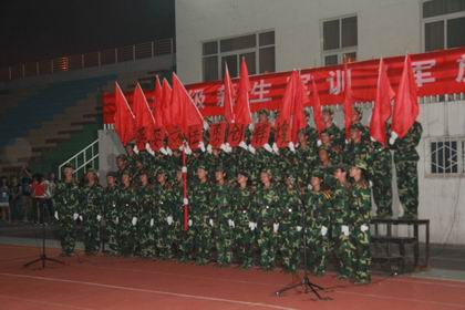 文法学院大一新生参加合唱比赛 上稿.jpg
