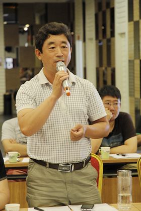 高中校长发言讨论_副本.jpg