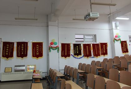 文法学院报到处.jpg