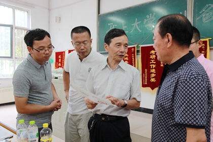 校长视察.jpg