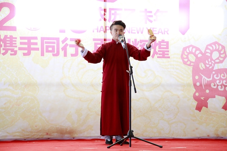 校艺术团：拜新年.JPG
