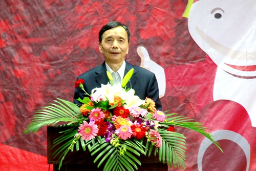 燕京理工学院校长盛维勇在论坛上讲话.JPG