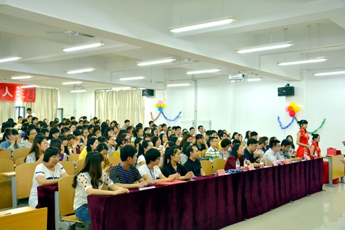管理学院举办三校职业生涯规划大赛总决赛x现场_副本.jpg