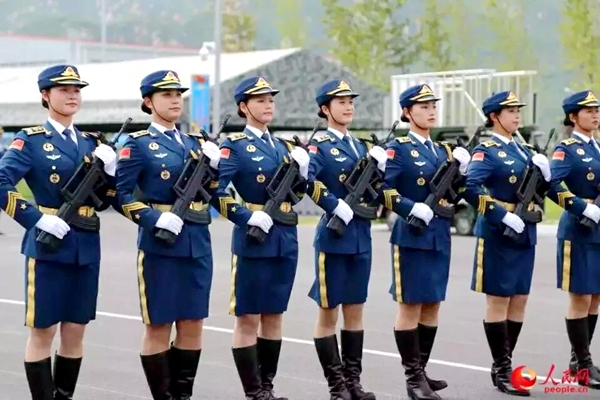 左起第四名.JPG