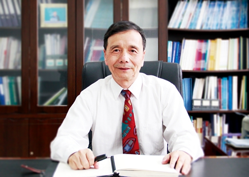 校长盛维勇.JPG