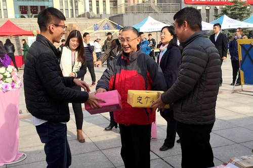 赵志华校长亲临现场.jpg