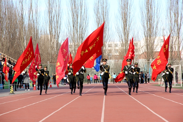 燕京理工学院5万米接力长跑纪念“一二·九”运动81周年 (1).JPG