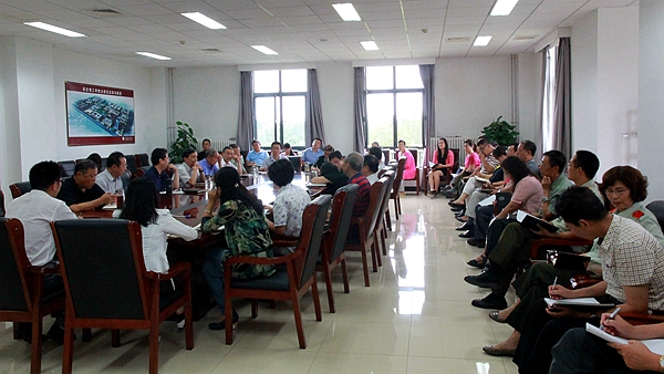 12十三五规划课题阶段汇报会.JPG