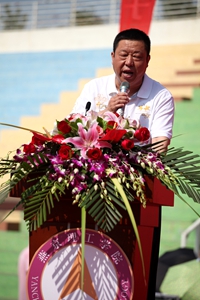毕业生家长代表发言.jpg