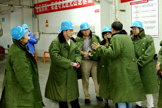 快行线参观.JPG
