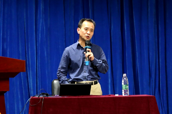 朱武祥讲座 (3).JPG