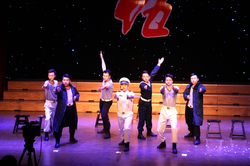 我校参加河北省第五届大学生艺术展演水下除夕夜.jpg